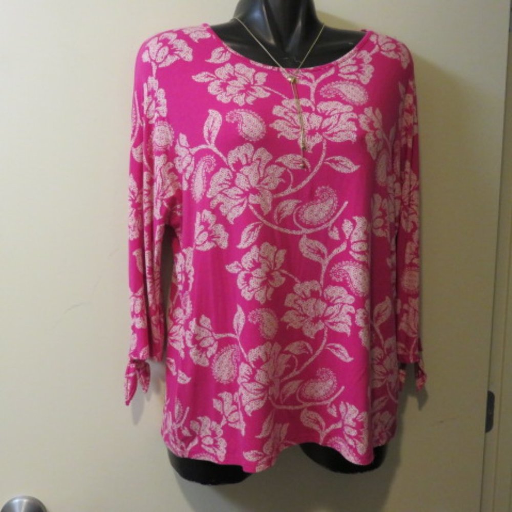 CHICO'S BRAND SIZE 2 HOT PINK STRETCH BLOUSE